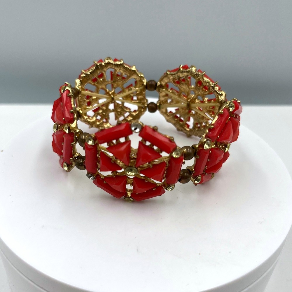 Vintgae‎ Red Statement Bracelet Gold Tone Geometric Panels Rhinestone Accents